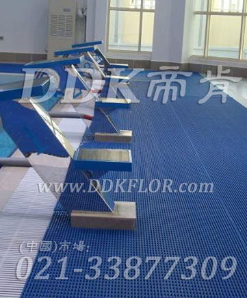 经典卫生蓝色_直条纹_游泳馆池边滤水防滑地毯（7）