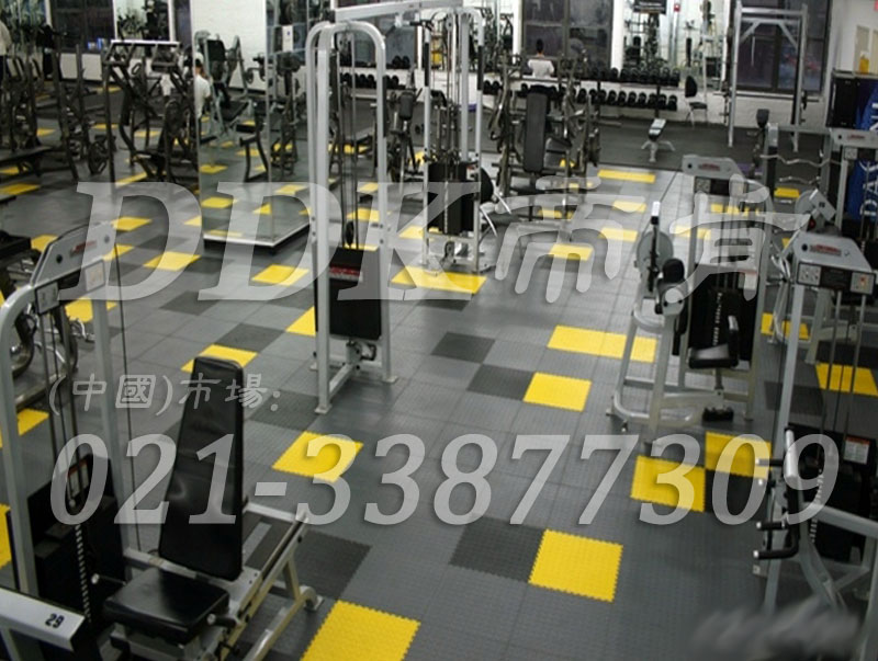 室内健身房运动地面材料（25）_灰色加黄色