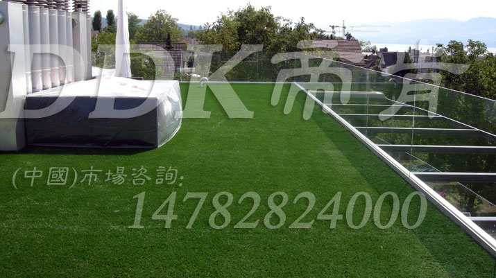 【玻璃房房顶草坪】美观的玻璃阳光房顶草坪地毯样板图片,帝肯(DDK)_6200（Green|歌林）效果图，露台草坪