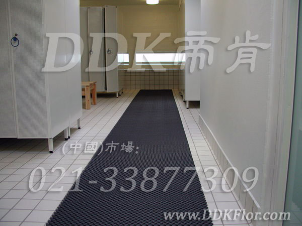 204深灰色_厕所卫生间地面防滑地毯铺设