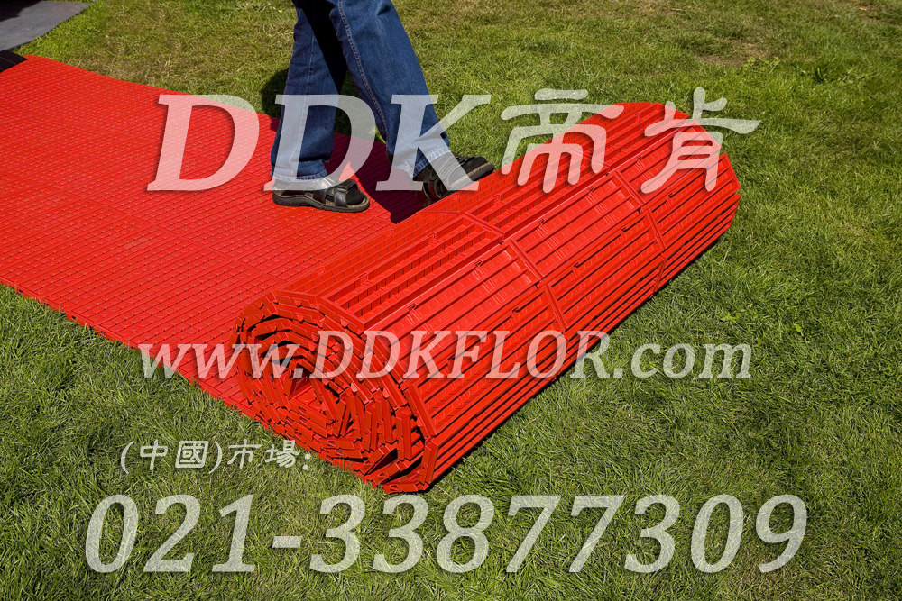 红色（2）_户外活动草坪地面保护材料样板图片,帝肯(DDK)_7000_222（草坪保护材料）效果图，草坪保护板,草坪保护垫,草坪专用盖板,草坪地板