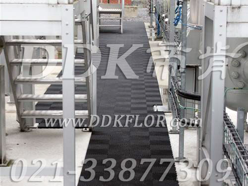 黑色（2）_组合安装_平台通道地面防滑材料