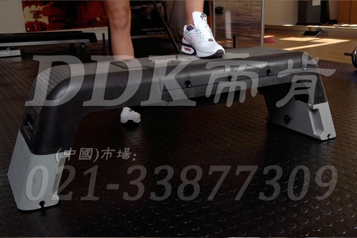 帝肯(DDK)_2000_3020（健身房器器械区地面铺装材料）健身房pvc塑胶地板,健身房地垫,健身房地板,健身房地板胶,