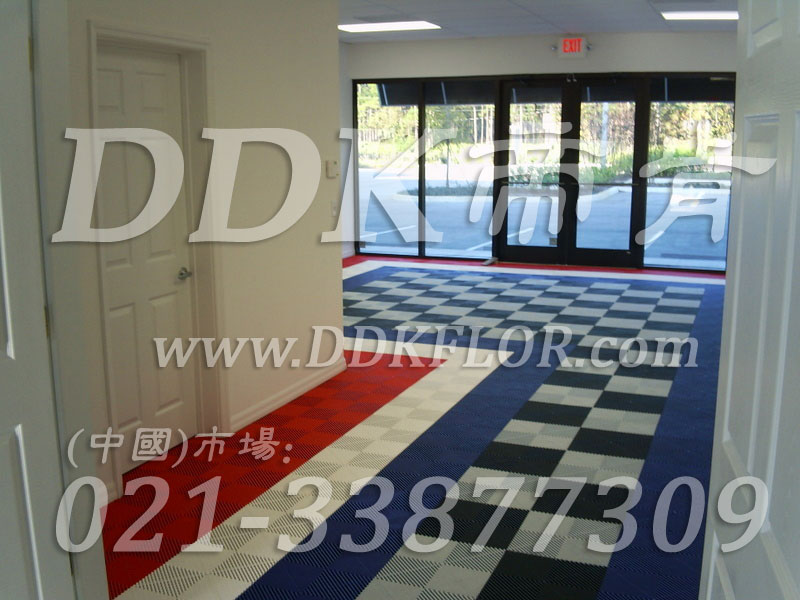 蓝白黑红多色色组合（9）快速拼装型办公室地板砖