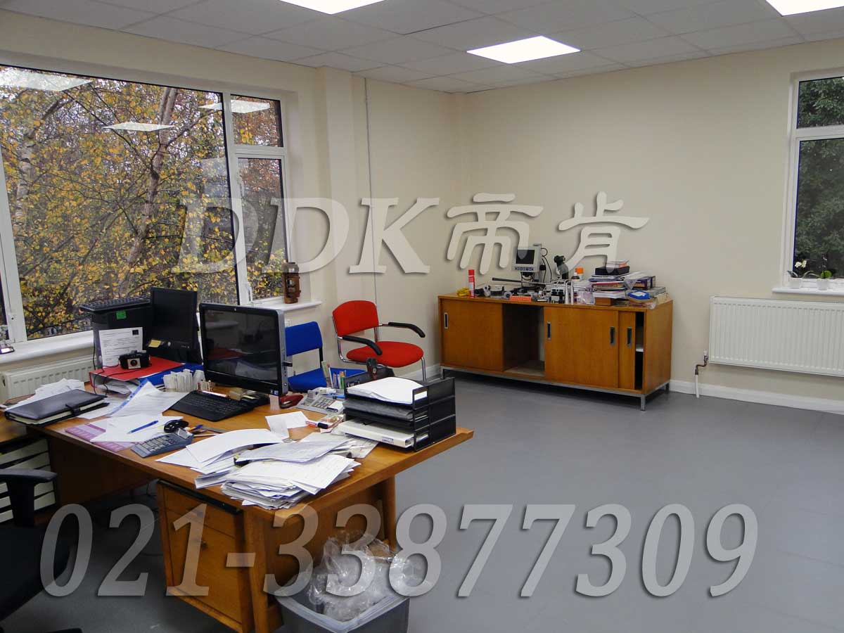 快速安装型_静音舒适_新型办公室室内地板砖_PVC材质