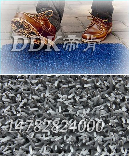 【能清洁鞋底的地毯】硬质草刷子型清洁鞋底的地毯