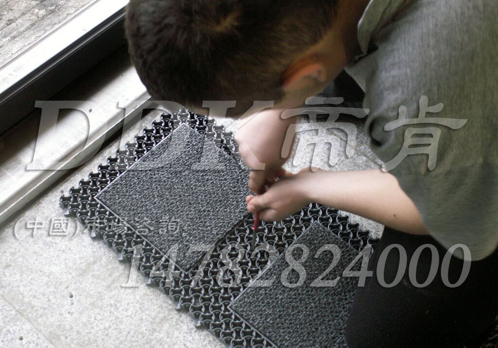 【插片防尘地毯怎么安装】嵌入式插片防尘地毯安装