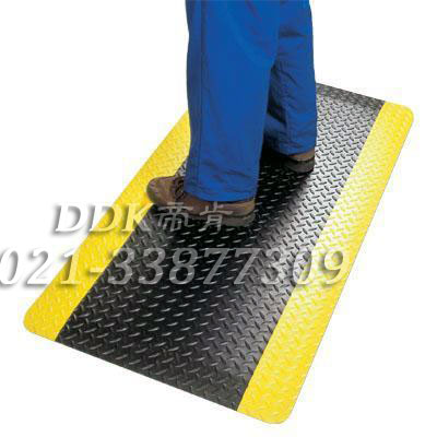 【黑色黄边耐磨型工业通道防护地毯】提供多厚度_适于工厂车间过道等地面防滑、防护的耐磨型地毯定制生产。